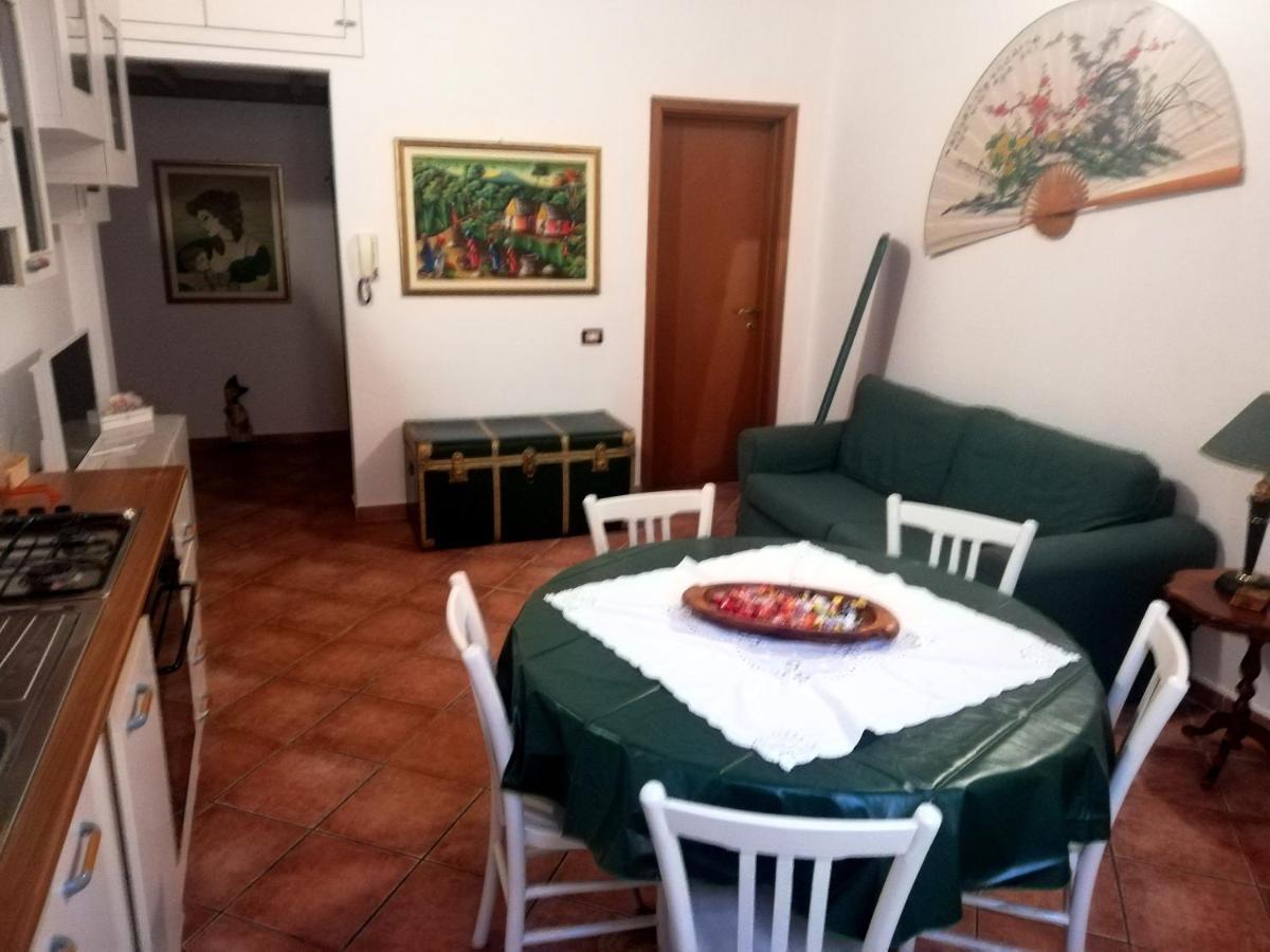La Casa Di Giosue Apartment Livorno Exterior photo